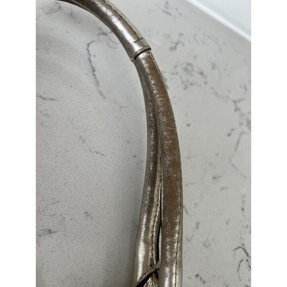 🆕 Vintage Coach Brown and Gold Signature Shoulder Bag with Floral Accents. - Picture 13 of 16